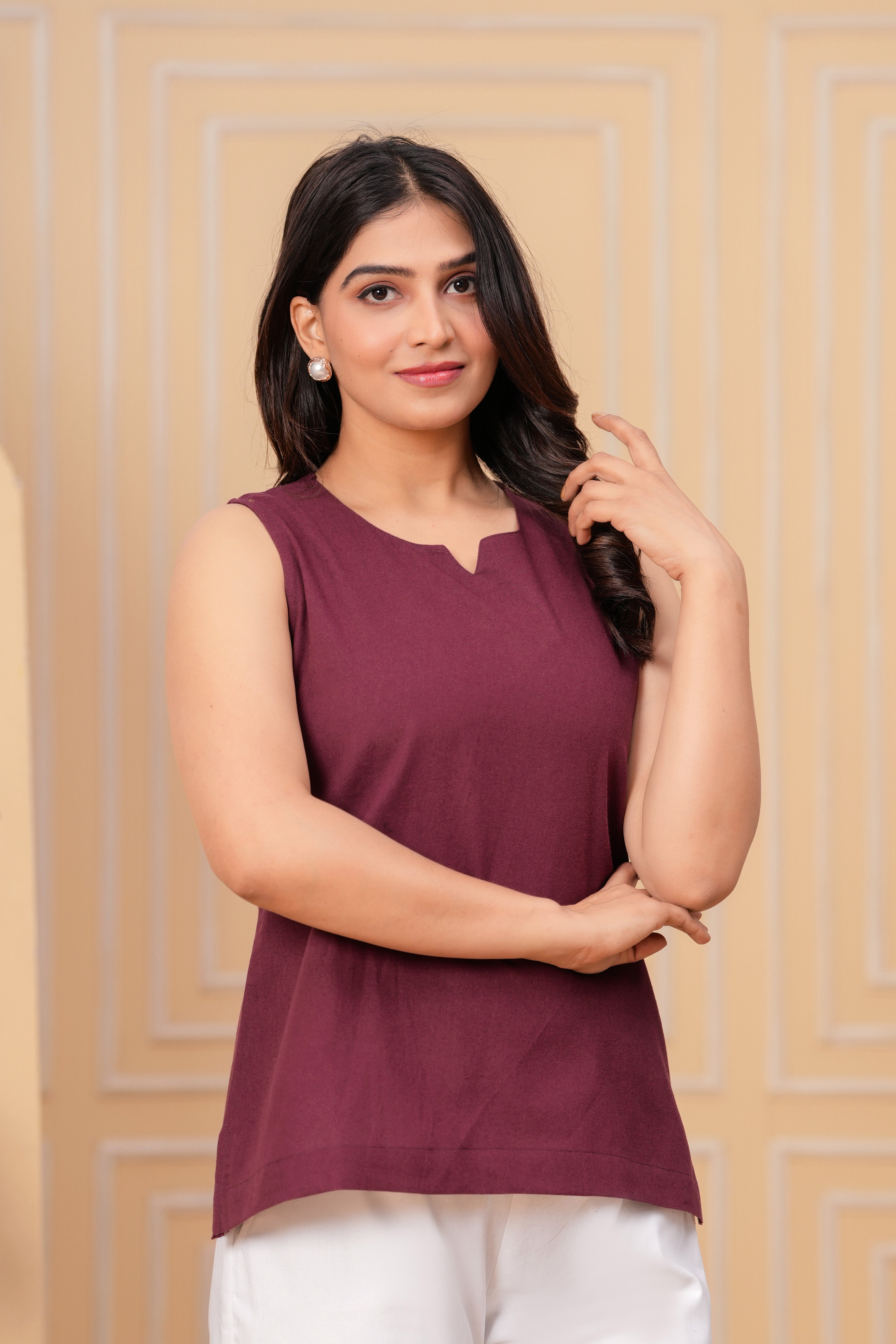 Linen Solid Sleeveless Short Kurta